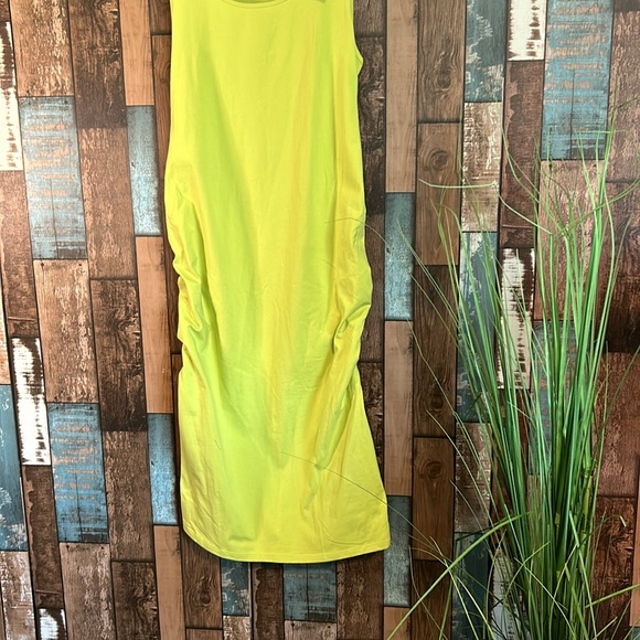 Isabel medium lime green stretch side dress - Picture 8 of 16